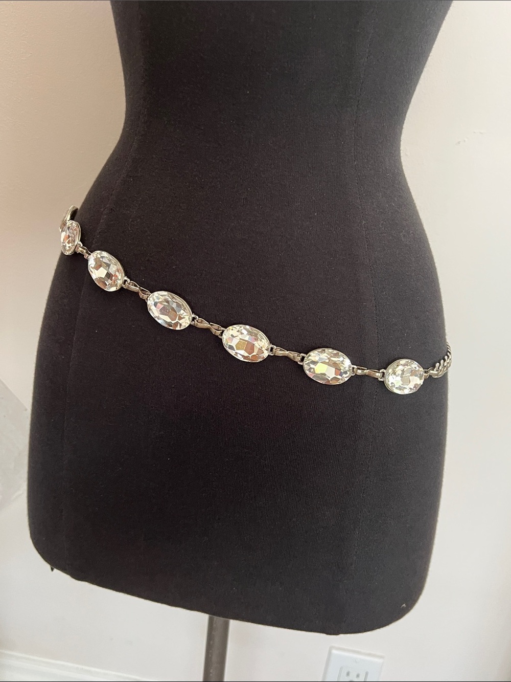 Rhinestone Oval Link Waist Chain Belt - Silver
